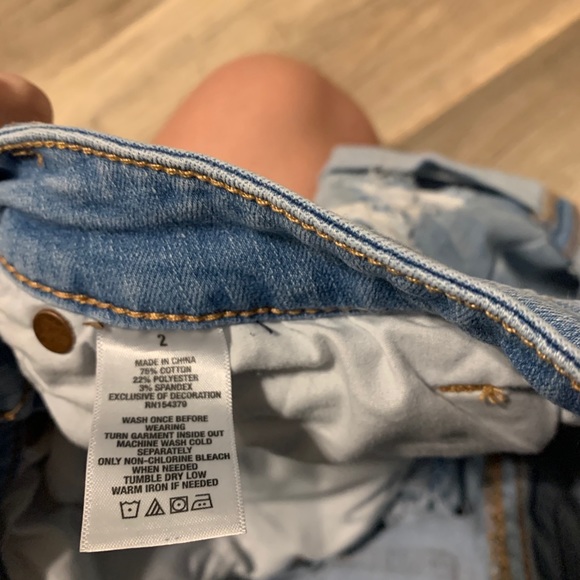 jean shorts - Picture 3 of 3